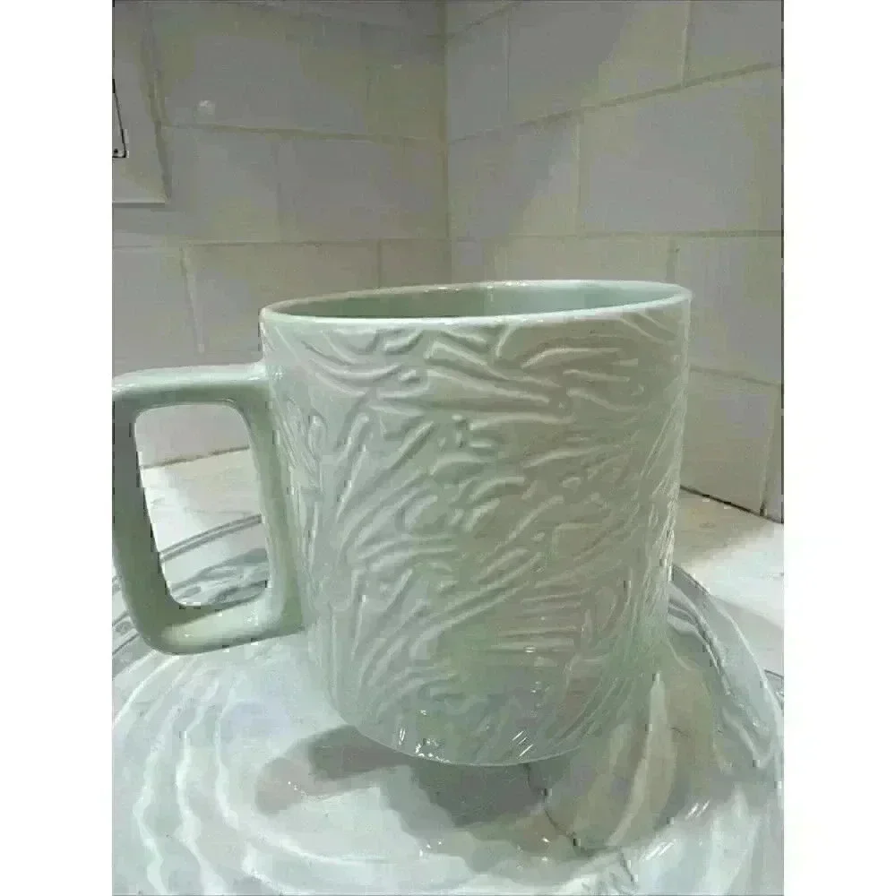 2022 Starbucks Light Green Mint Jade Leaf Marble Embossed Spring Limited 14 oz